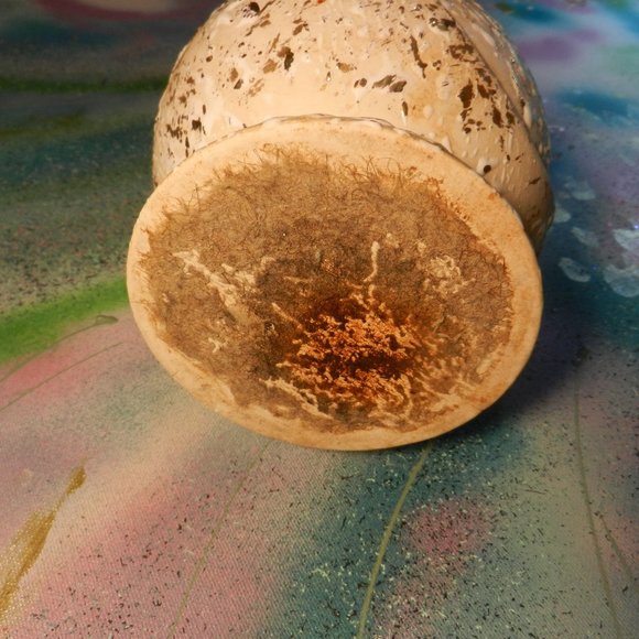 VTG cream gold textured spatter urn vase w handle **read description** - Picture 8 of 14